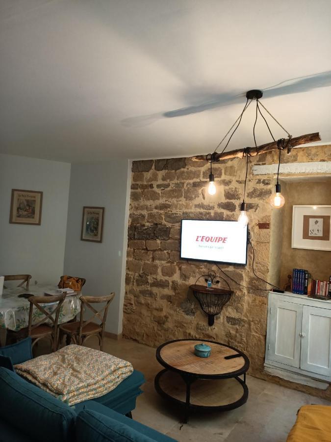 Maison De Caractere Au Coeur De La Cite Medievale De Gourdon Экстерьер фото